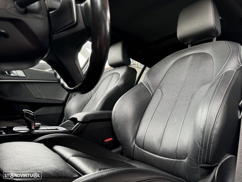 BMW 120 d Pack Desportivo M - 3