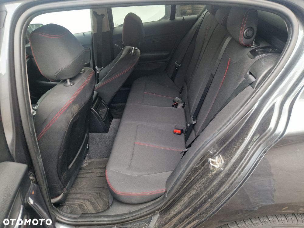 BMW Seria 1 118i Sport Line - 7