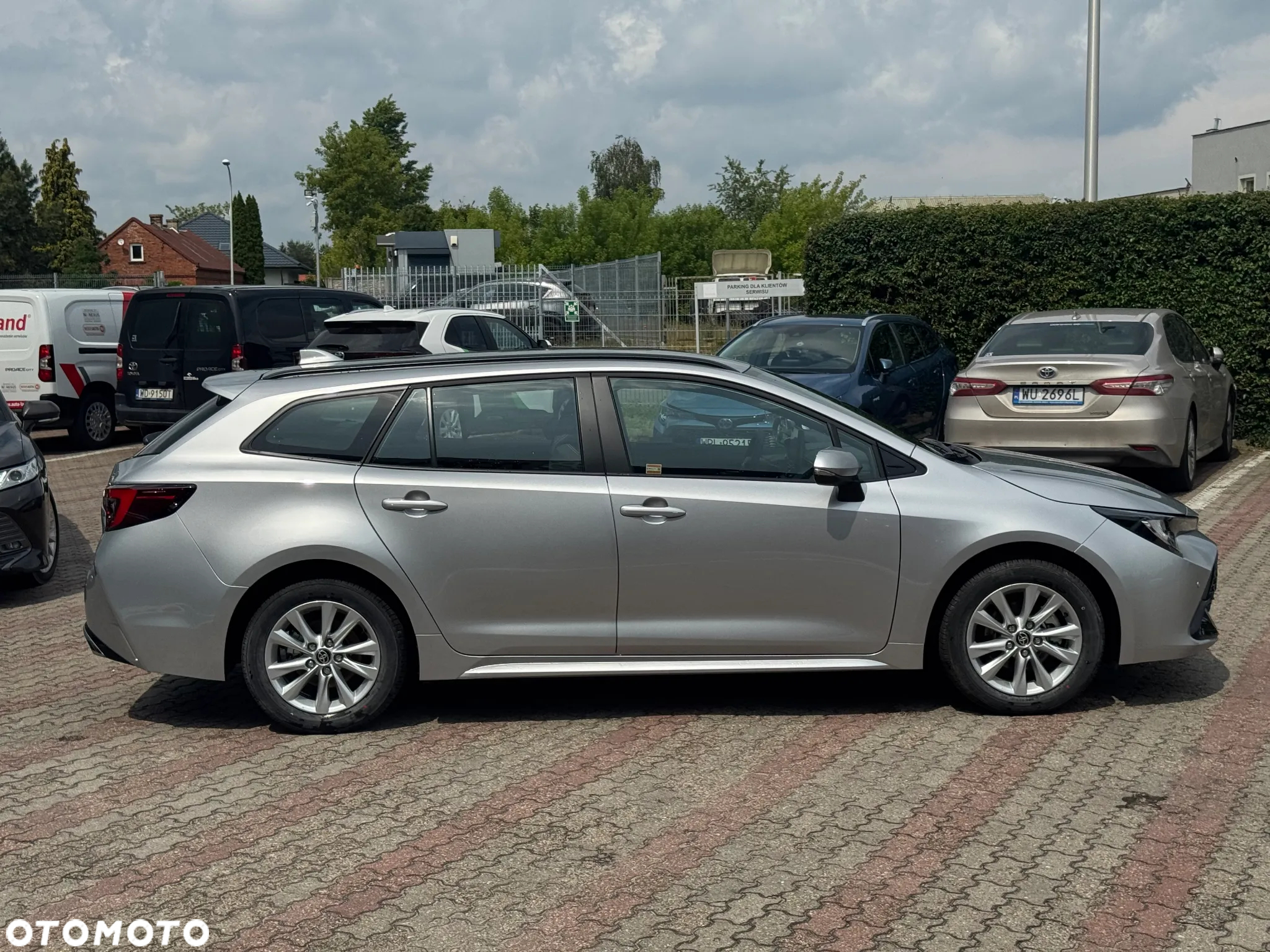 Toyota Corolla 1.8 Hybrid Comfort - 14