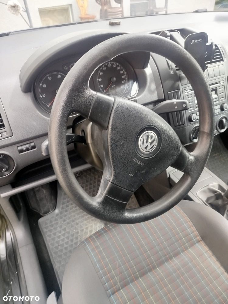 Volkswagen Polo - 7
