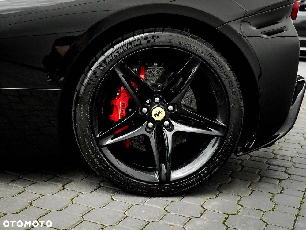 Ferrari SF90 Stradale - 14