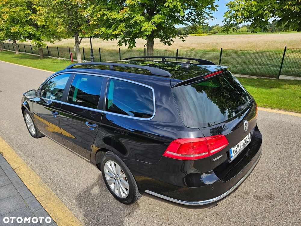 Volkswagen Passat Variant 1.6 TDI BlueMotion Technology Business Edition - 22