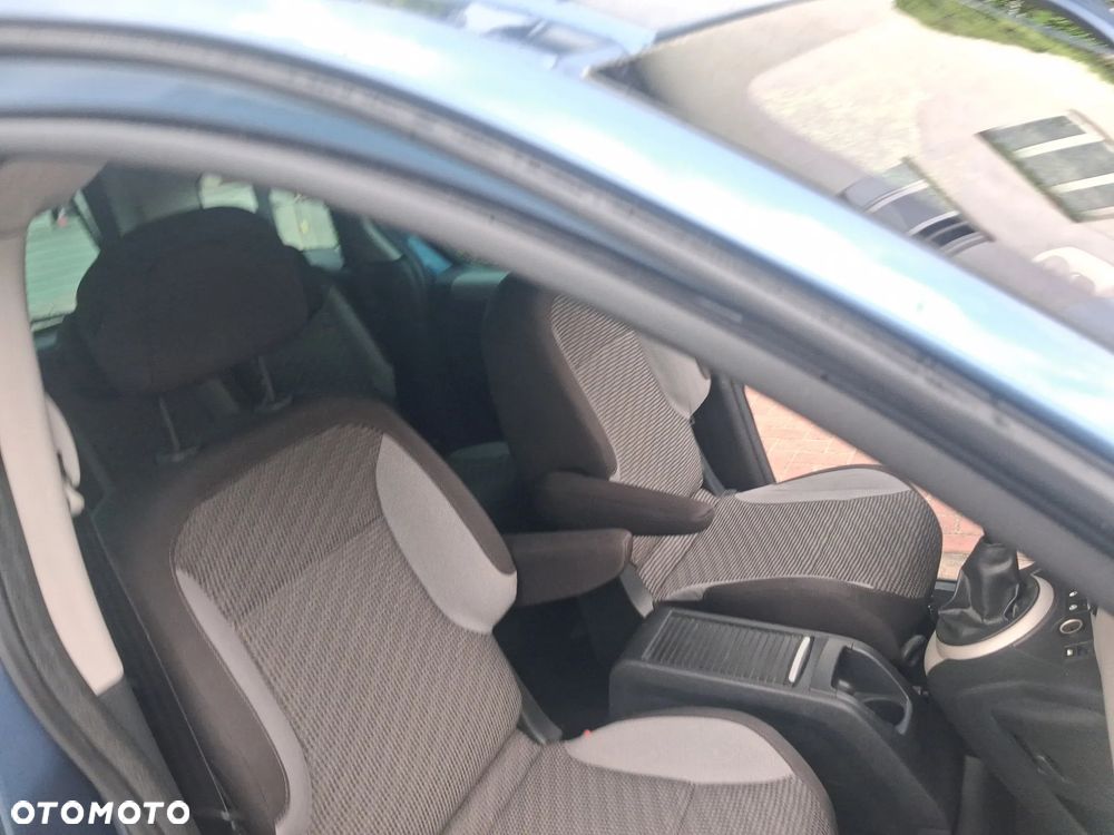 Peugeot Partner HDi FAP 115 Allure - 16