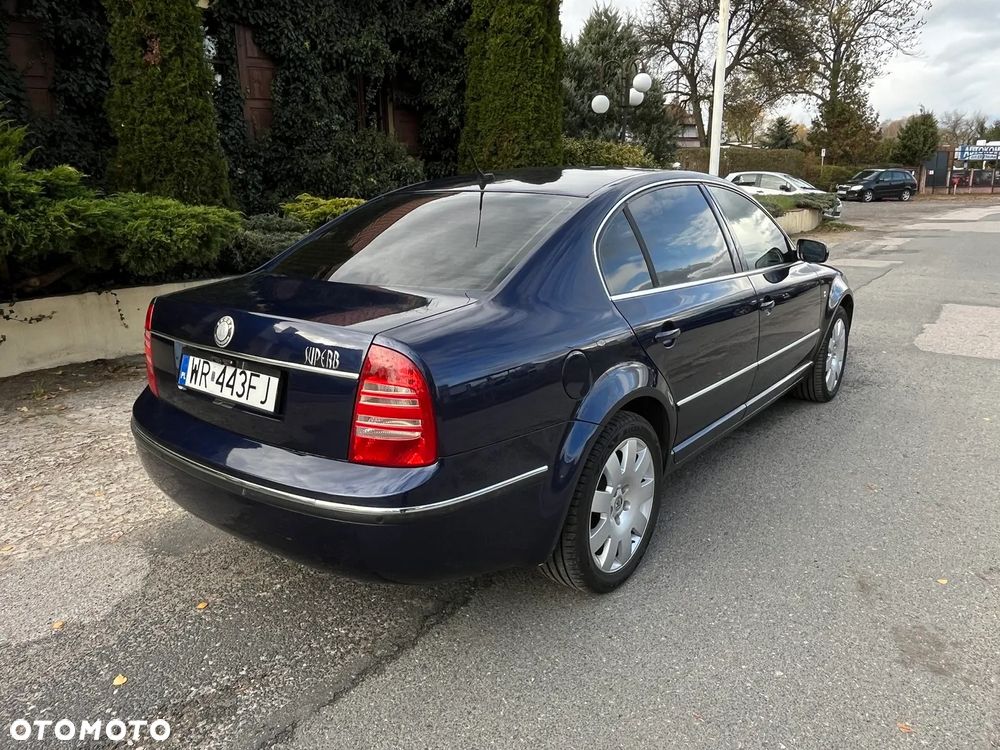 Skoda Superb 2.8 V6 Elegance - 12