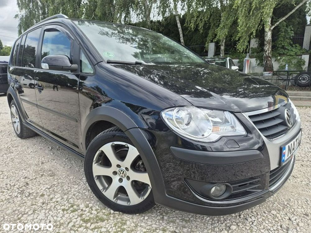 Volkswagen Touran 1.4 TSI Cross - 6