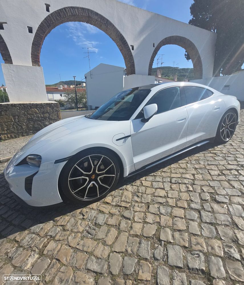 Porsche Taycan Standard - 18