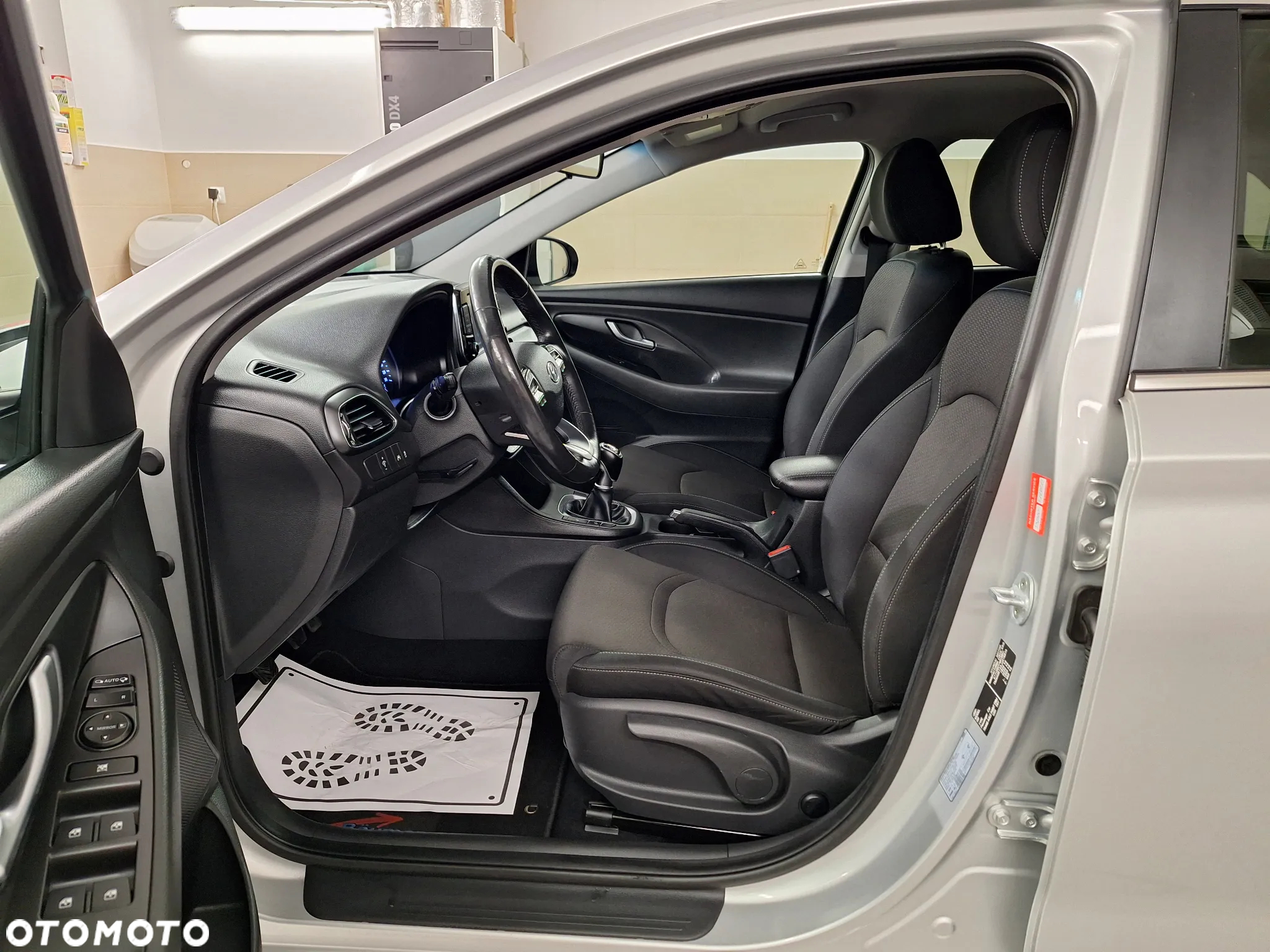 Hyundai i30 1.4 T-GDI Premiere Luxury - 19