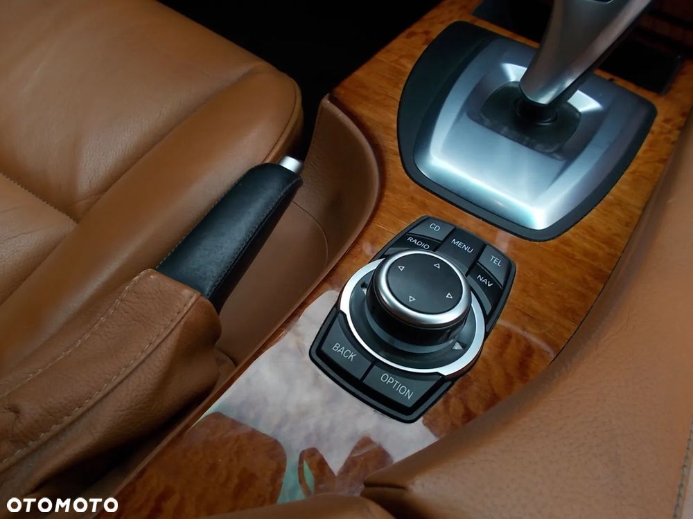 BMW Seria 5 525d - 10