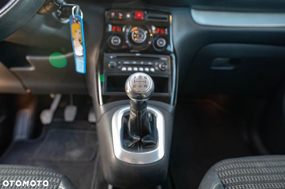 Citroën C3 Picasso ver-1-6-hdi-exclusive - 27