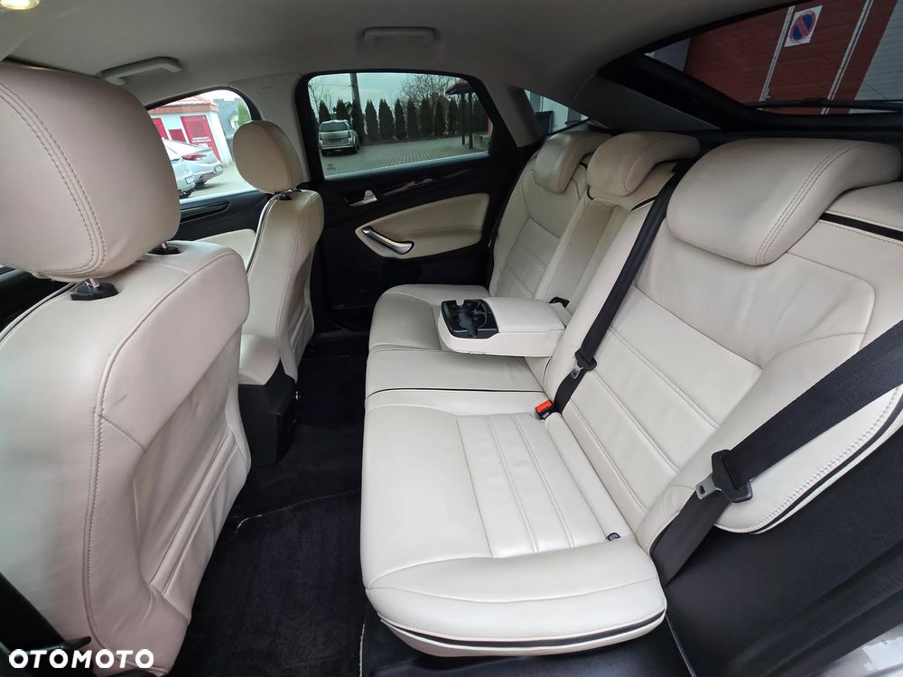 Ford Mondeo 2.0 T Titanium - 32