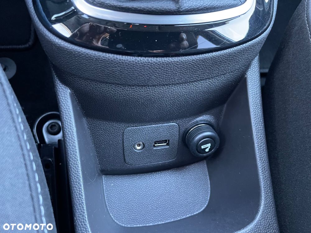 Ford Fiesta 1.0 EcoBoost Titanium - 23