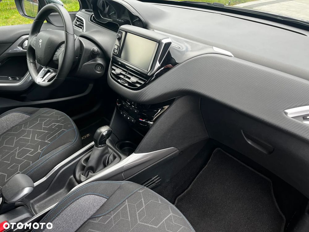 Peugeot 2008 PureTech 82 Style - 19
