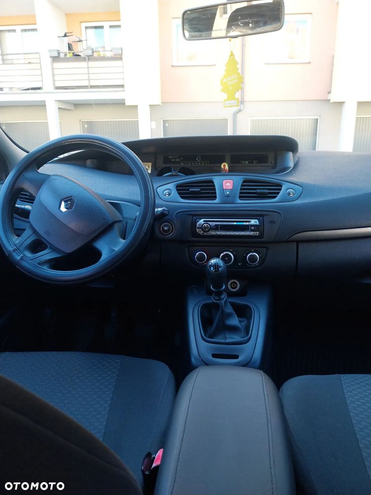 Renault Scenic 1.6 16V Authentique - 13