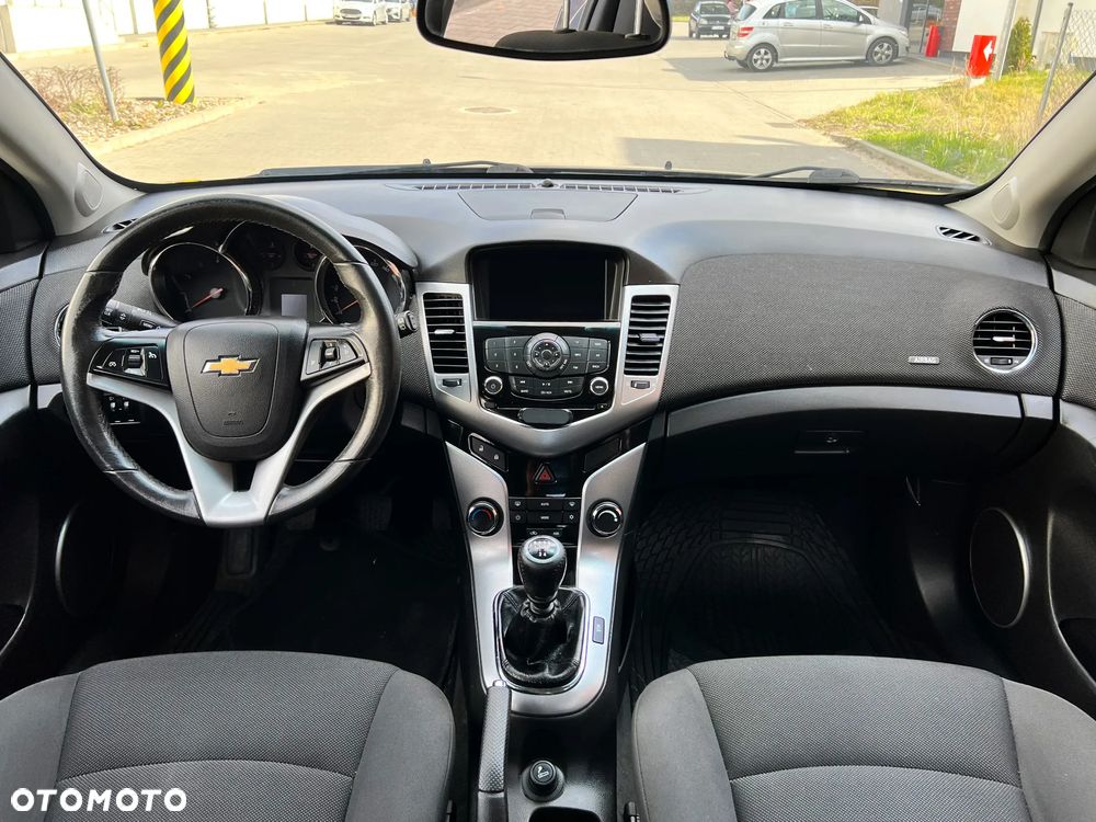 Chevrolet Cruze 1.8 LT+ - 20