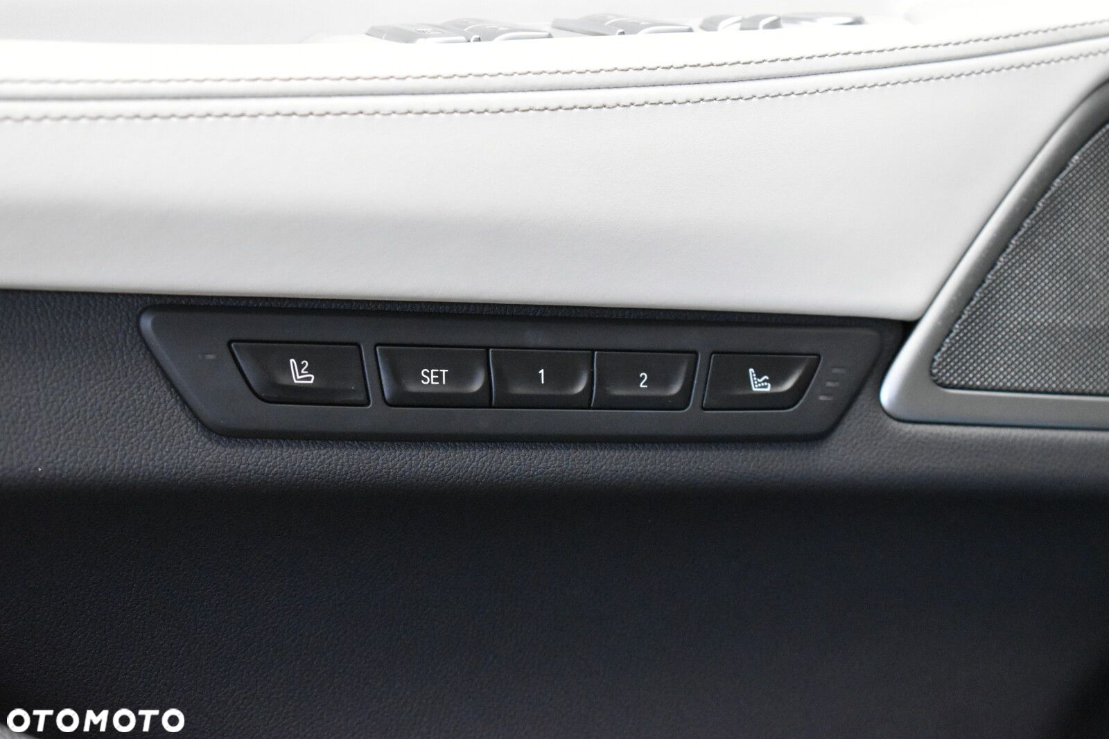 BMW Seria 7 - 8