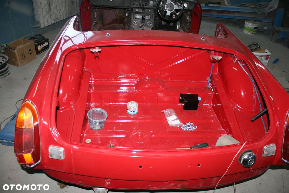 MG MGB - 14