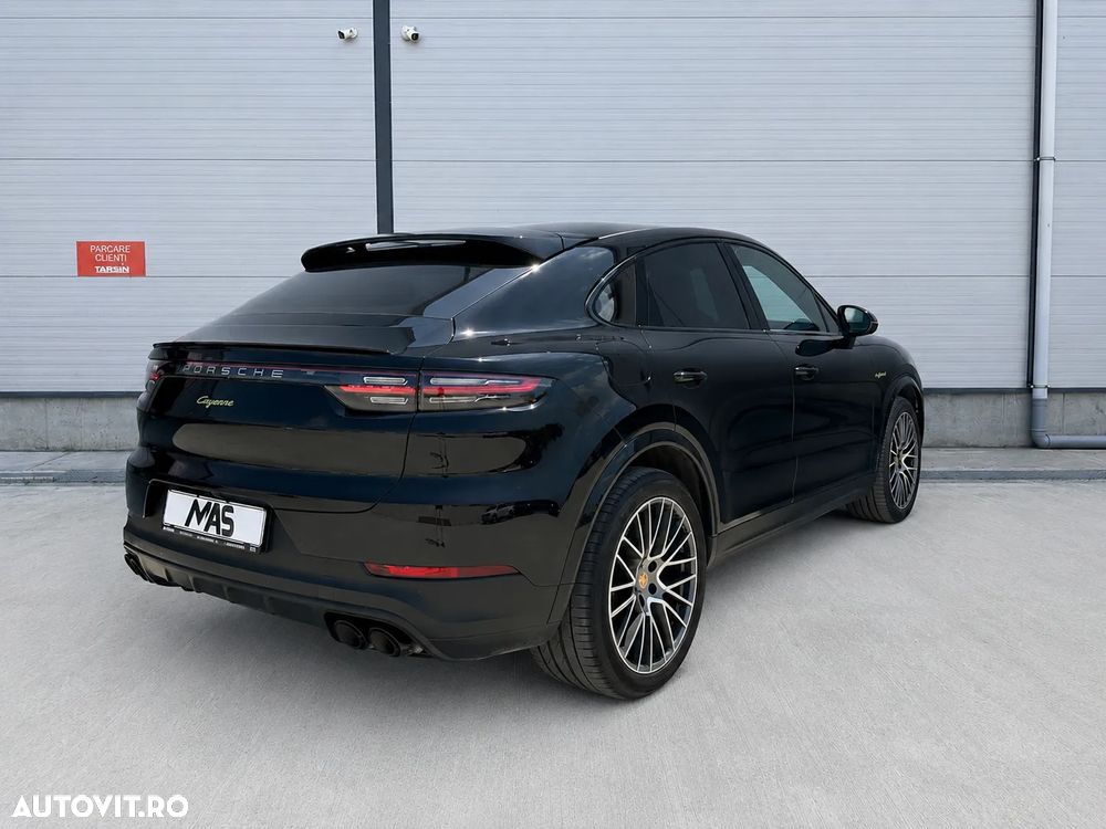 PORSCHE Cayenne Coupe 2022 — imagine 2