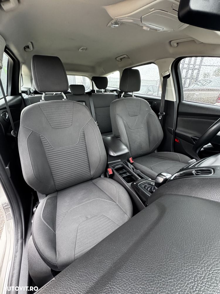 Ford Focus - 16