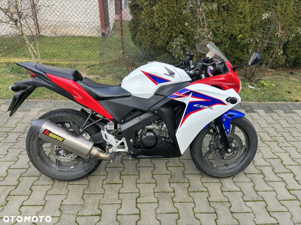 Honda CBR - 1