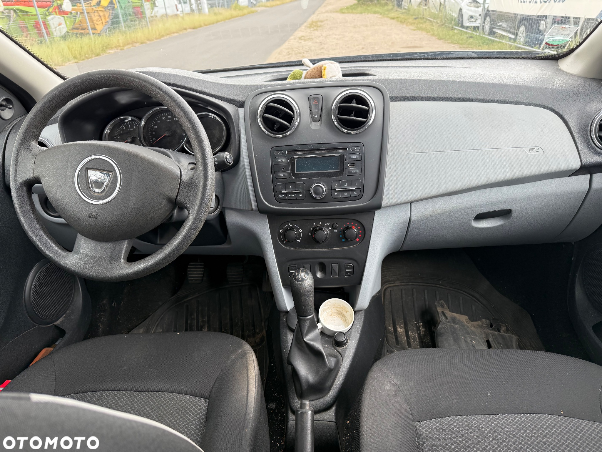 Dacia Sandero 1.2 16V 75 Laureate - 12