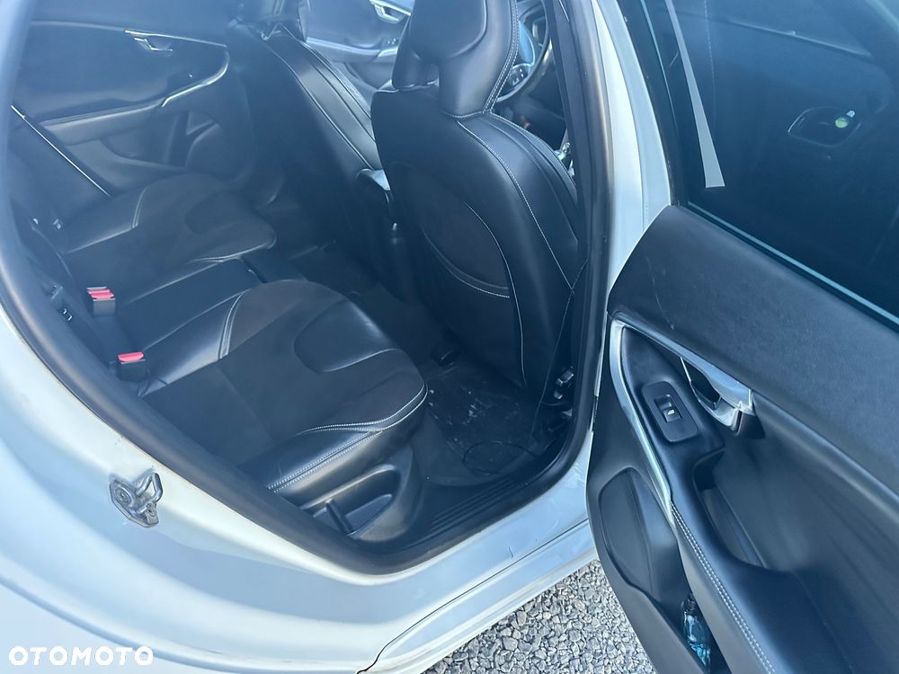 Volvo V40 D2 RDesign - 12