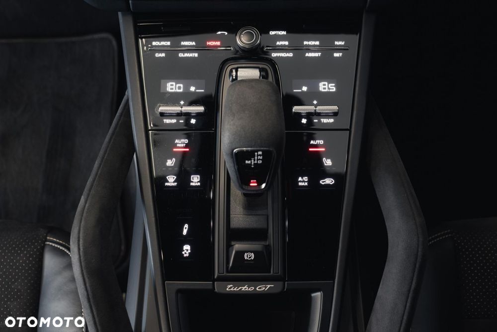 Porsche Cayenne Turbo GT - 24