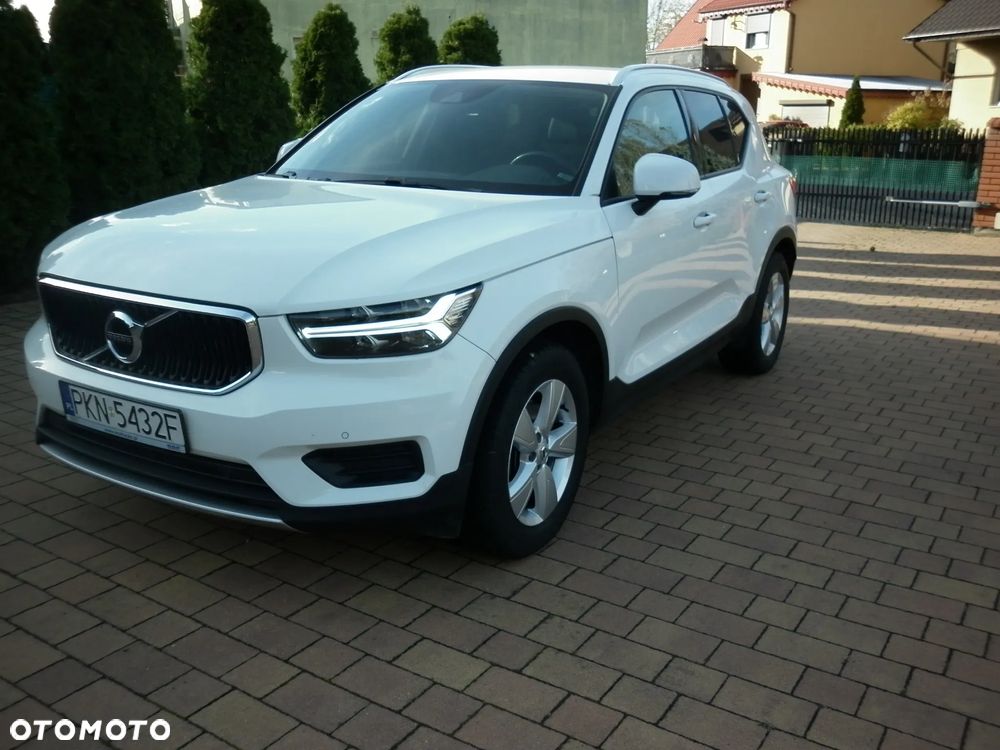 Volvo XC 40 D3 AWD Geartronic Momentum Pro - 3