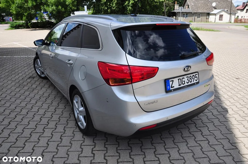 Kia Ceed 1.6 GDI ISG Spirit - 22