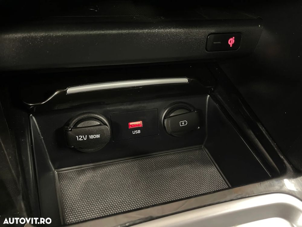 Kia XCeed 1.6 CRDi DCT7 SPIRIT - 32