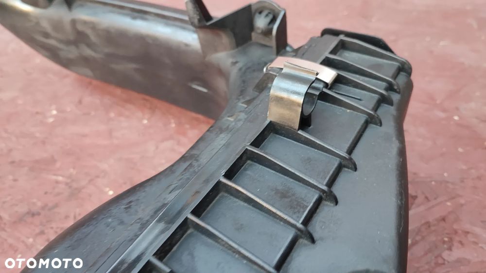 BMW F01N / F02N / F06 / F07 / F10 / F11 / F12 / F13 / F25 / F30 / F31 / F34 / F36 ORYGINALNA OBUDOWA FILTRA POWIETRZA DO SILNIKÓW GAMY N57 ( 3.0D / 3.5D ) O NR. 8 507 565 / 8 507 566 OEM W DOBRYM STANIE - 8