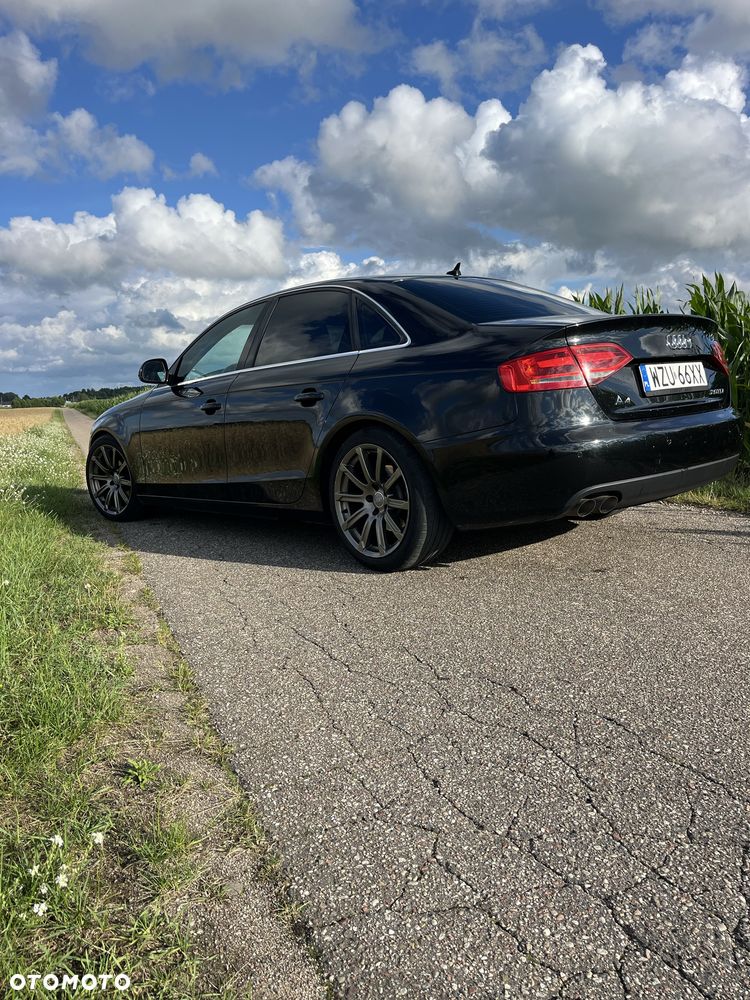 Audi A4 Limousine - 5