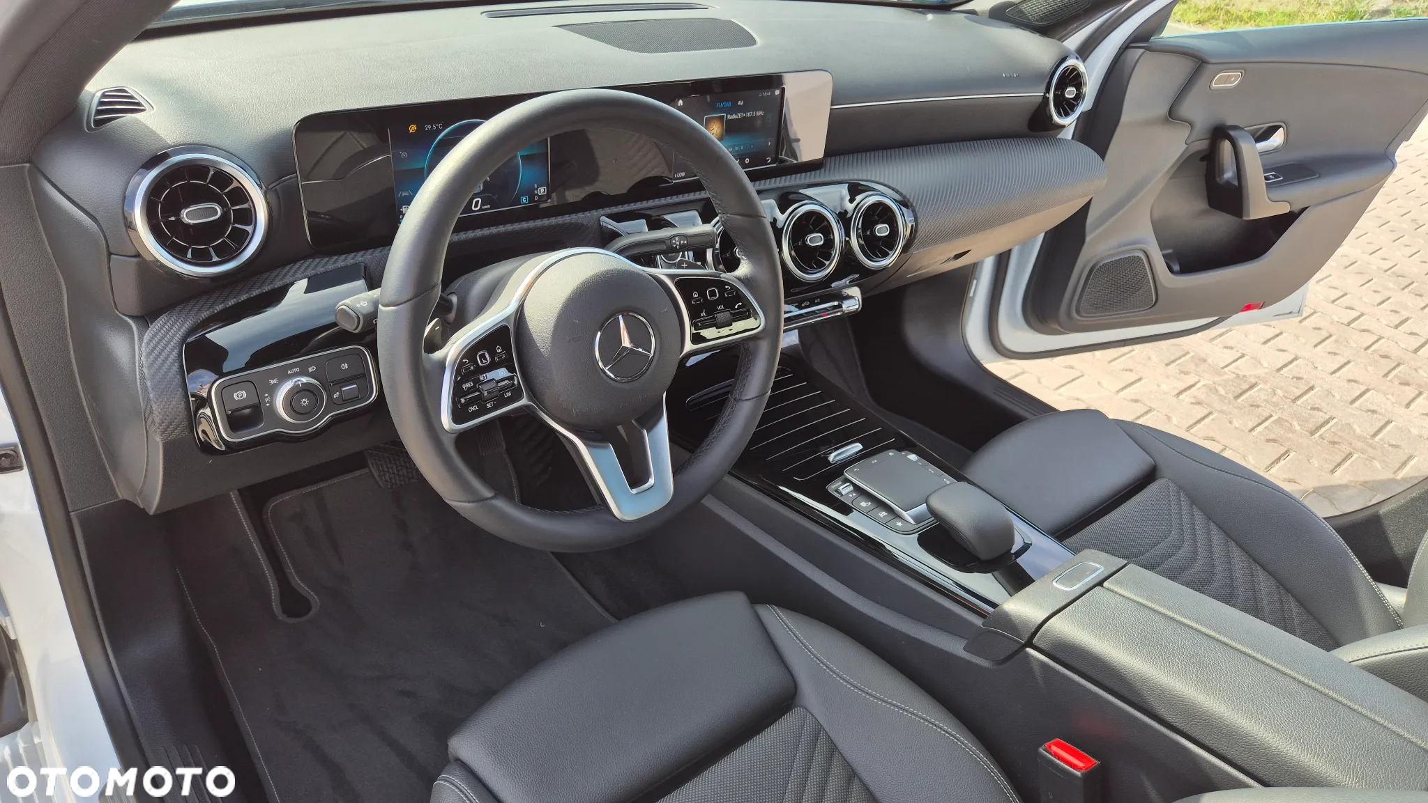 Mercedes-Benz Klasa A 180 Style 7G-DCT - 17