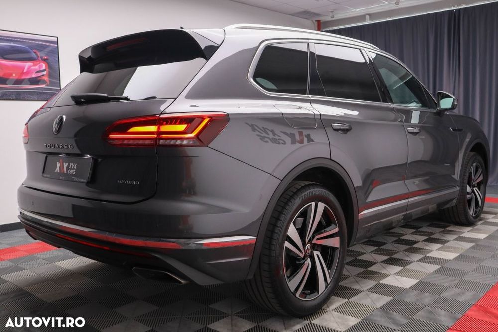 Volkswagen Touareg 3.0 V6 e-Hybrid 4Motion Aut. Elegance - 17