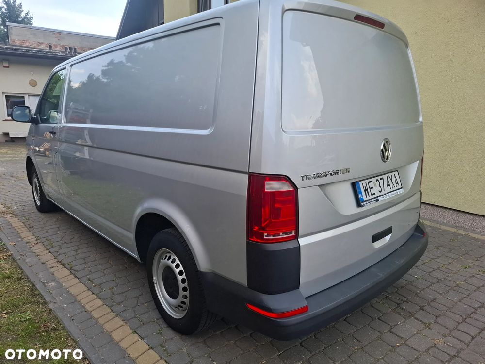 Volkswagen Transporter - 4