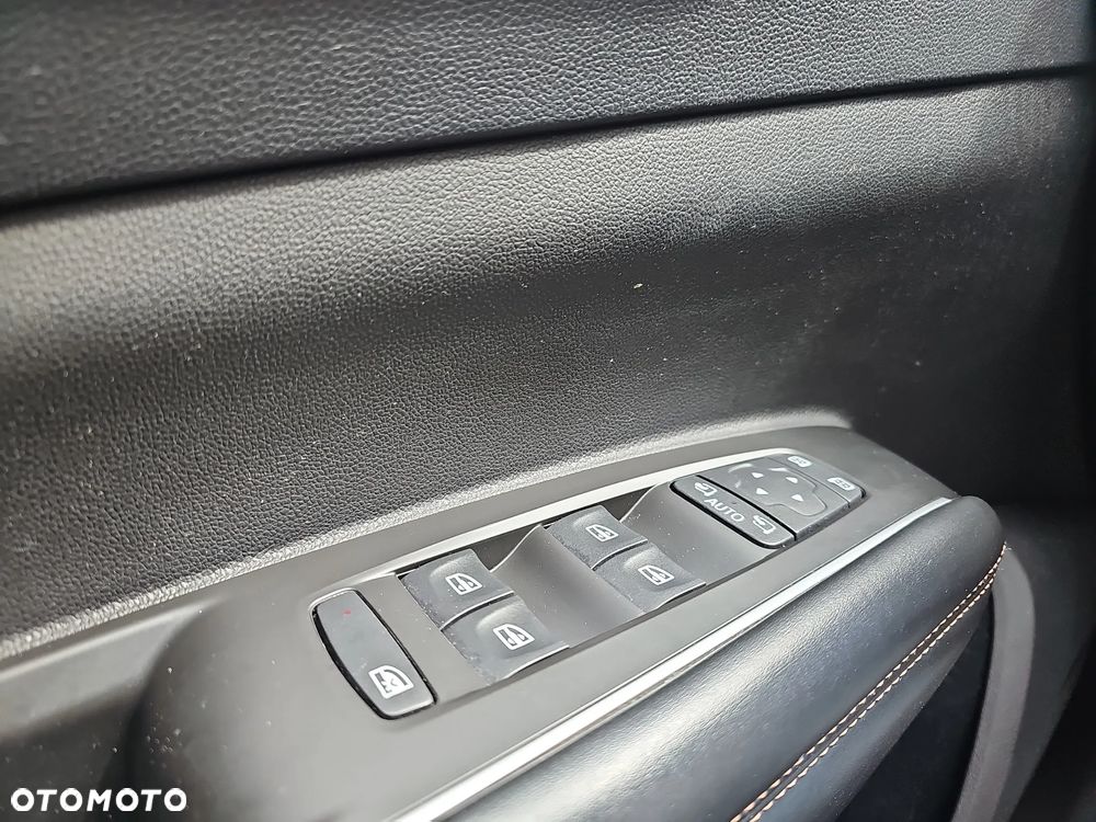 Renault Koleos 2.0 Blue dCi Initiale Paris 4x4 X-Tronic - 15