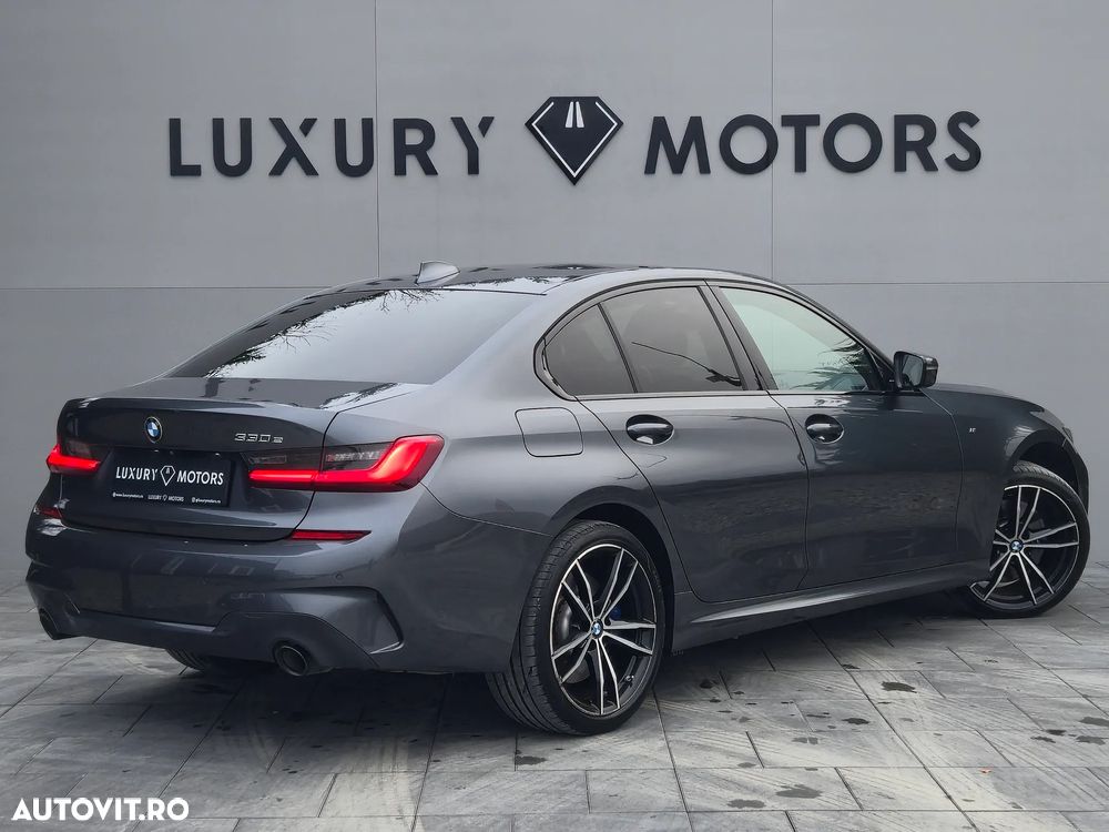 BMW Seria 3 330e iPerformance M Sport - 4