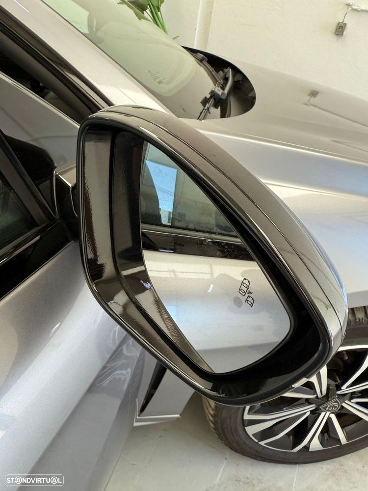 Peugeot 508 SW Plug-In Hybrid 225 e-EAT8 Allure Pack - 32