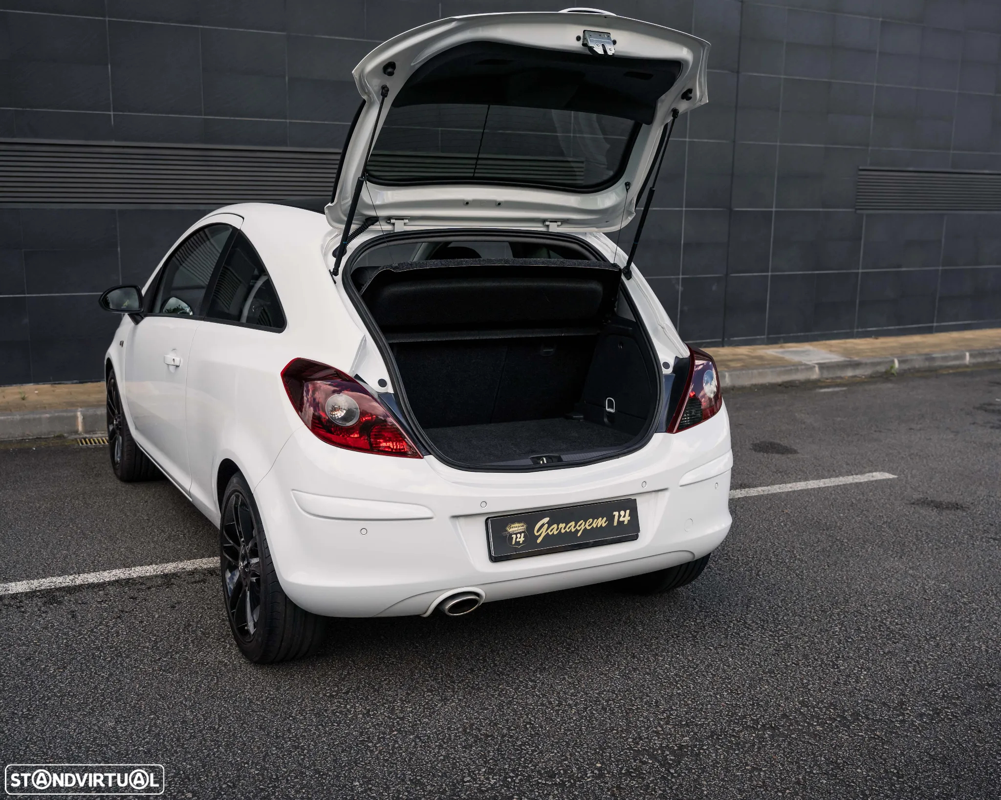 Opel Corsa 1.4 Black Edition - 43