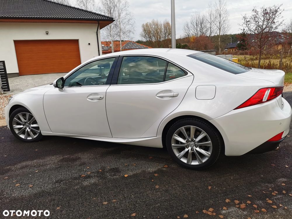 Lexus IS 200t Elite - 23