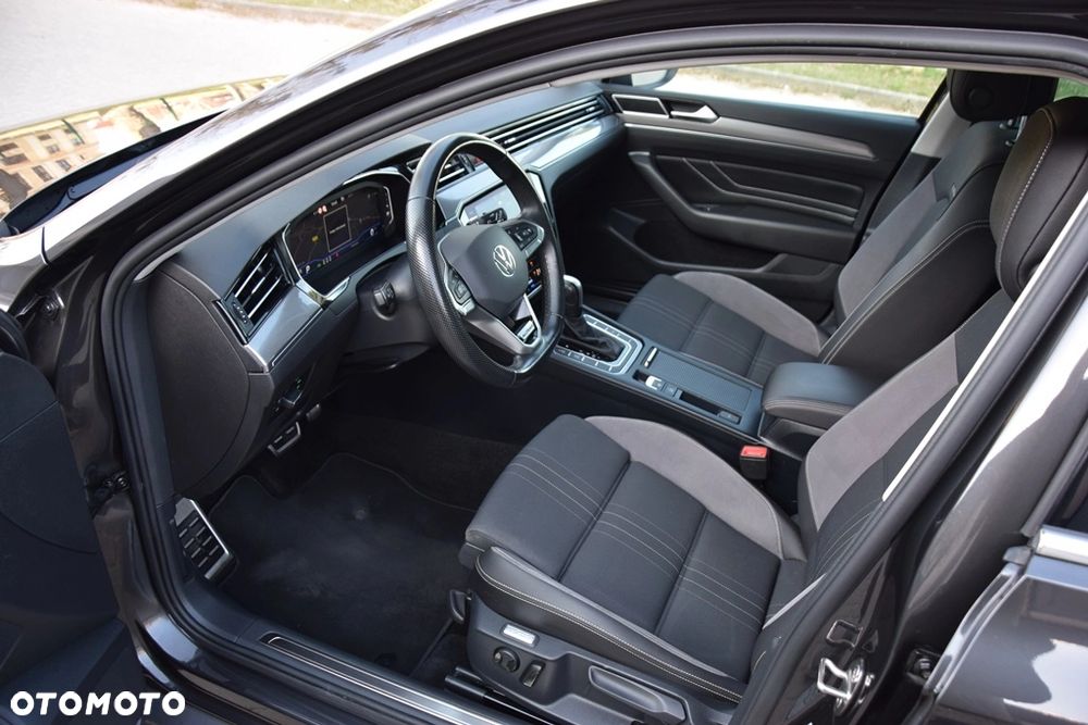 Volkswagen Passat Alltrack 2.0 TDI SCR DSG 4Motion - 12