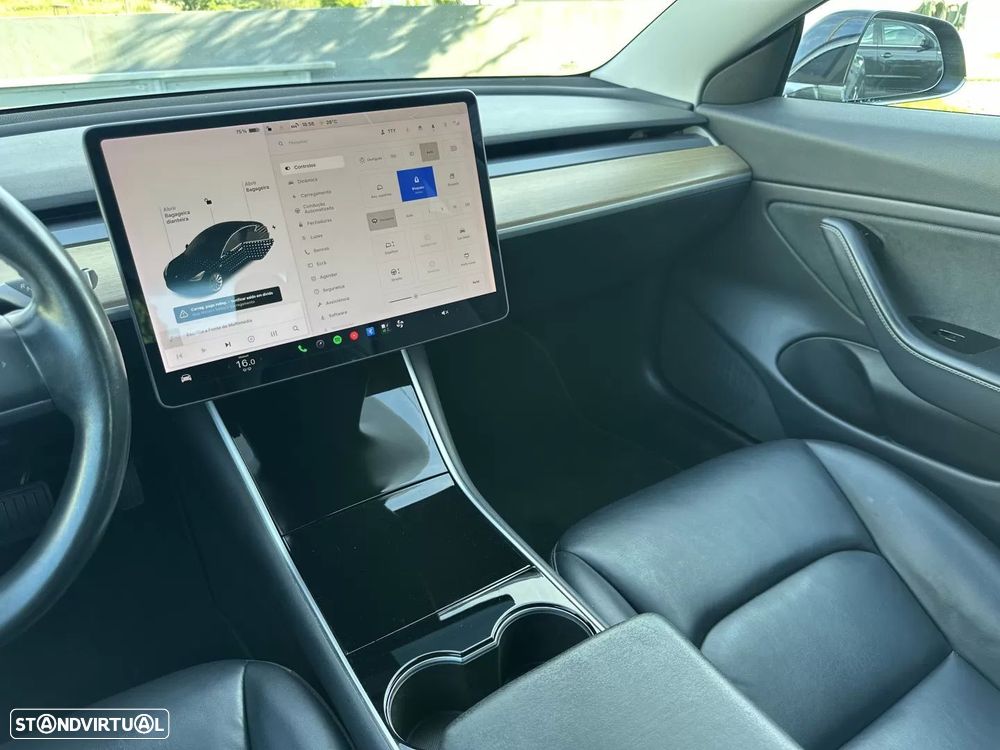 Tesla Model 3 - 29