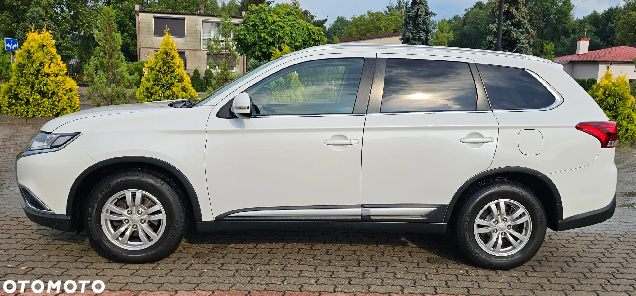 Mitsubishi Outlander 2.0 Instyle Navi 4WD CVT - 9