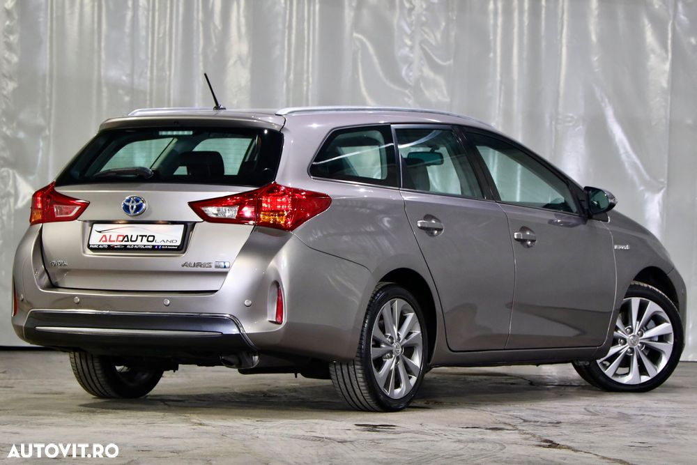 Toyota Auris 1.8 L VVT-i Hybrid Luna - 2