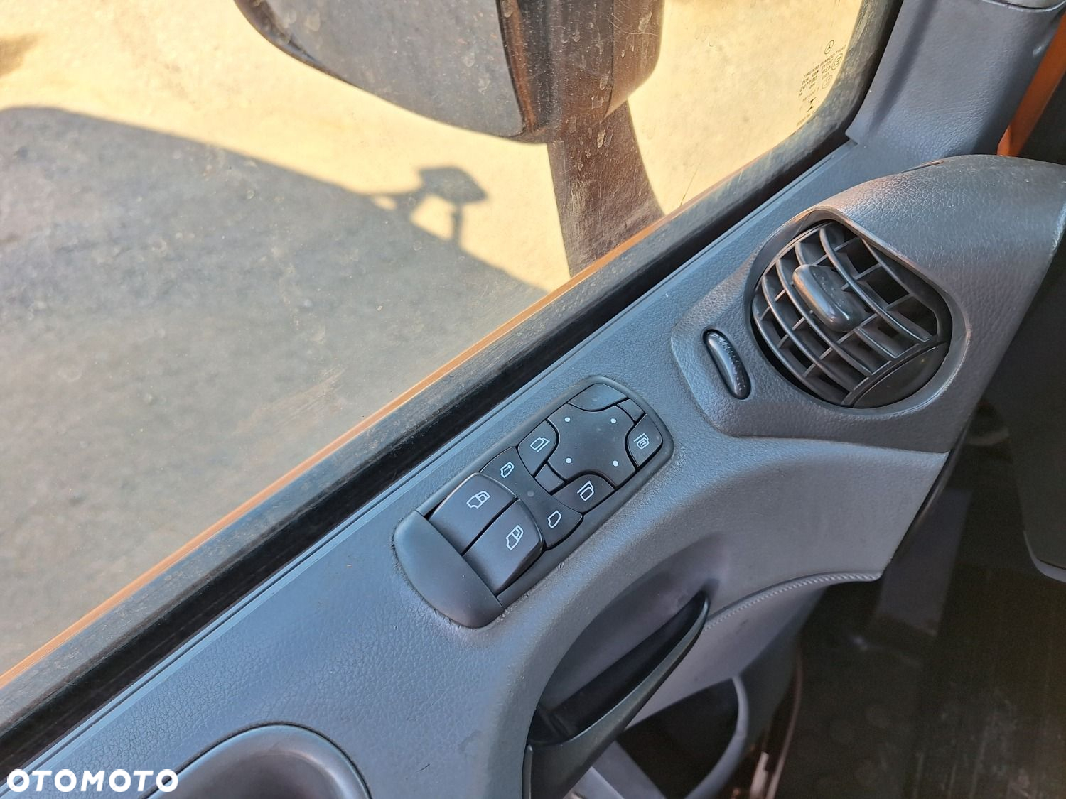 Versalift Actros 1832 L - 10