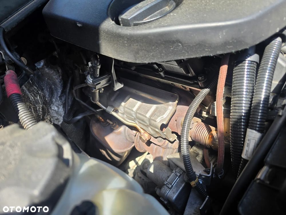 BMW Seria 3 318d DPF - 18