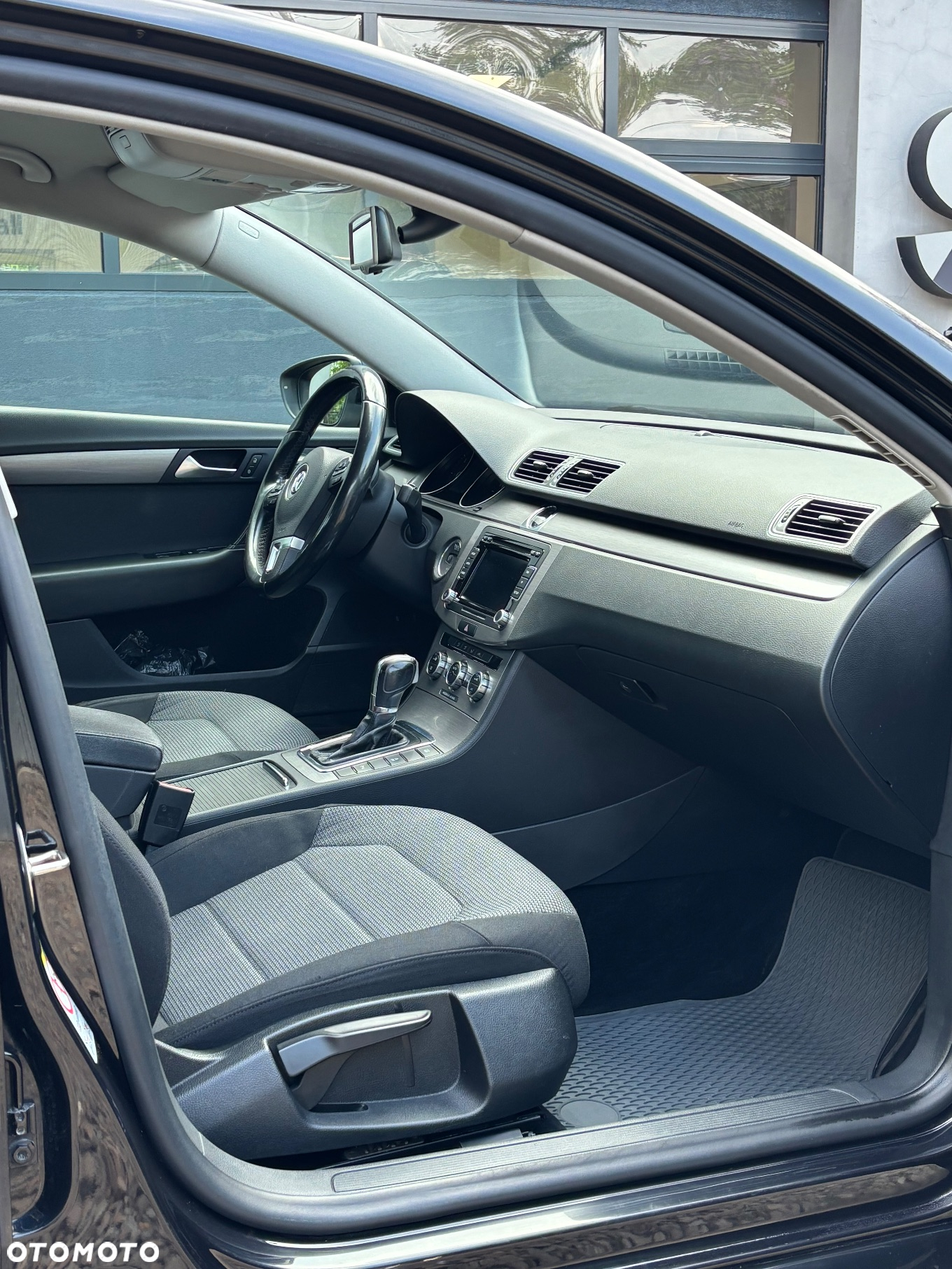 Volkswagen Passat 2.0 TDI Comfortline DSG - 13