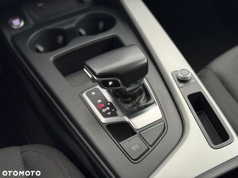 Audi A4 Avant 35 TDI S tronic - 24