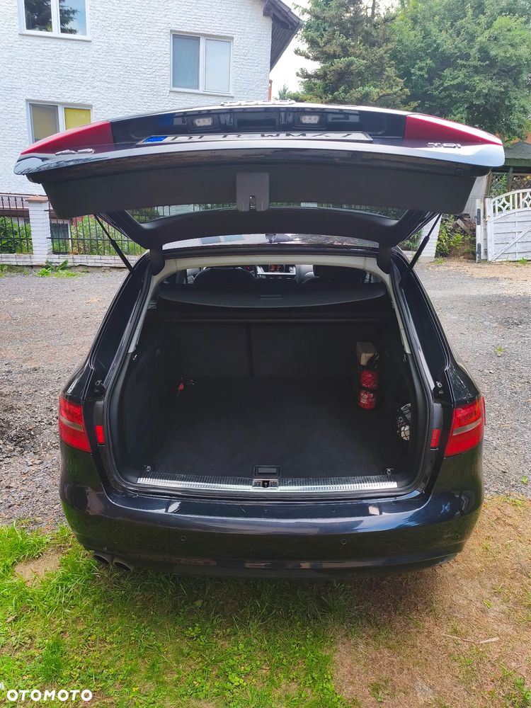 Audi A4 Avant 2.0 TDI - 10