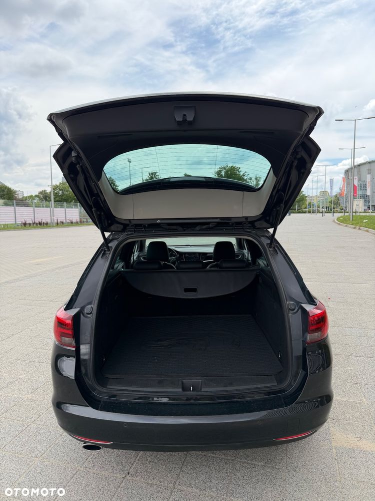 Opel Astra 1.6 CDTI Dynamic S&S - 29