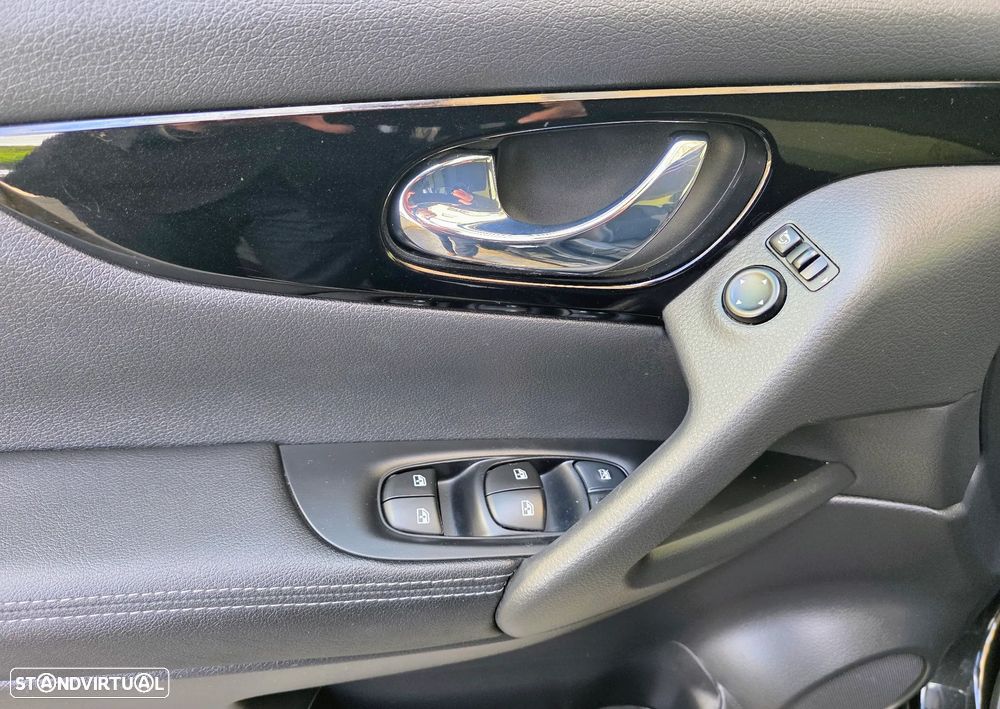 Nissan Qashqai 1.5 dCi N-Connecta - 28